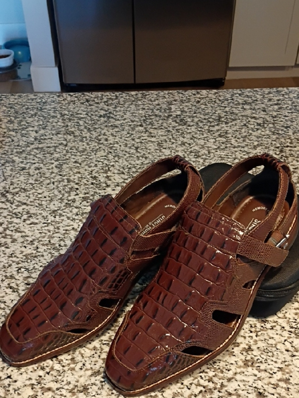 Stacy Adams Calandro City Men's Brown Croc Leather Sandals. Size 10.5 Never Wor
